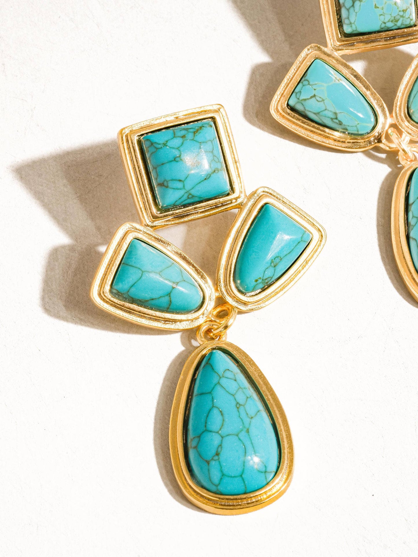 Dune 18K Gold Western Turquoise Stone Earring